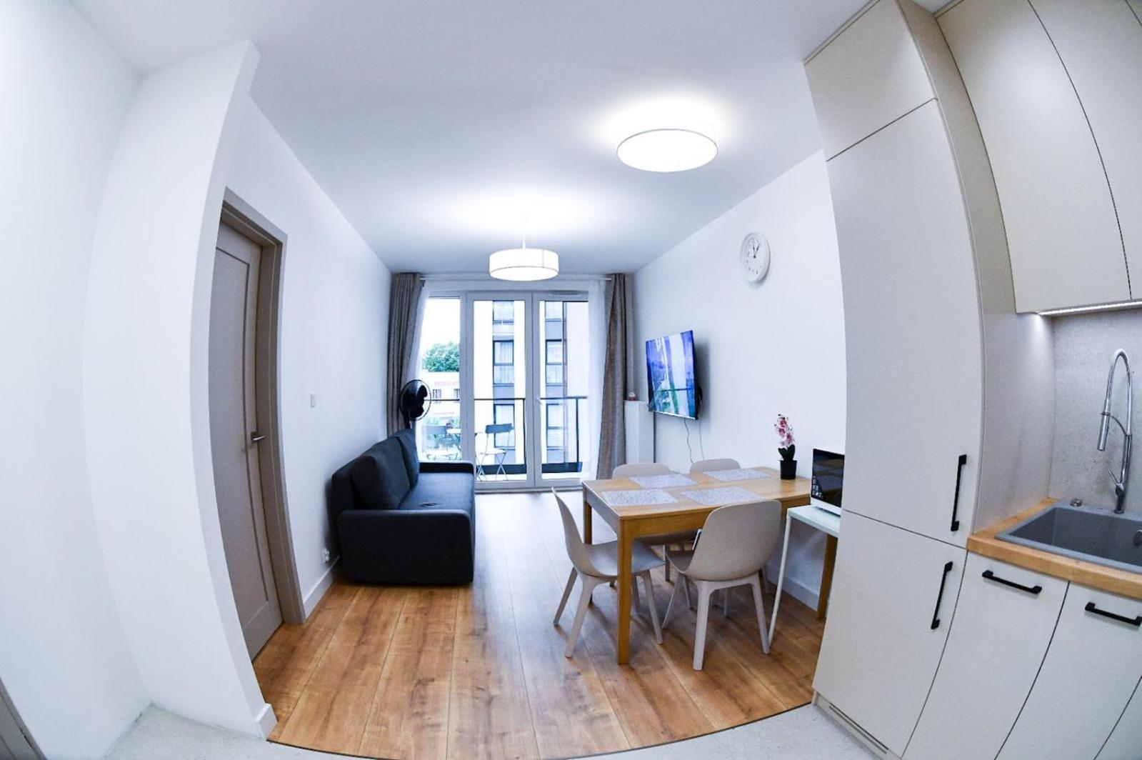 Elegant Two-Room Apartment, Sleeps 4, Near Turon Arena, With Balcony Krasków Εξωτερικό φωτογραφία